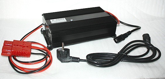 Chargeur batterie gel HF 24V 35Ah - CLEANFIX - Machine